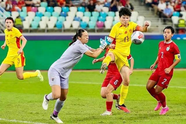 3-1！中国女足必胜韩国女足中国女足，晋级四强，水庆霞变阵收奇效！中国女足