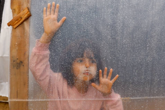 加沙地带：雨季带来的难民危机与疾病蔓延