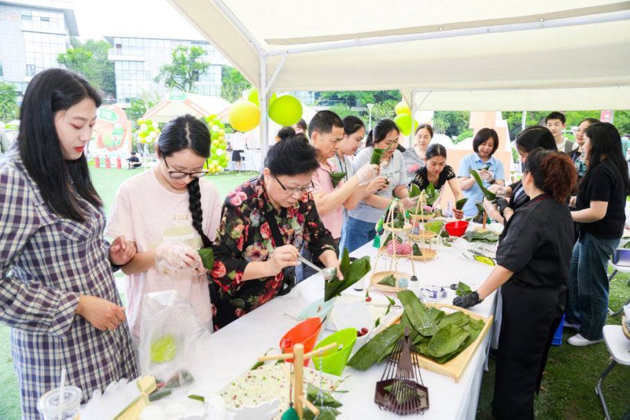 中国体育彩票发行30年 多彩活动构建四川体彩的“时光记益”之旅