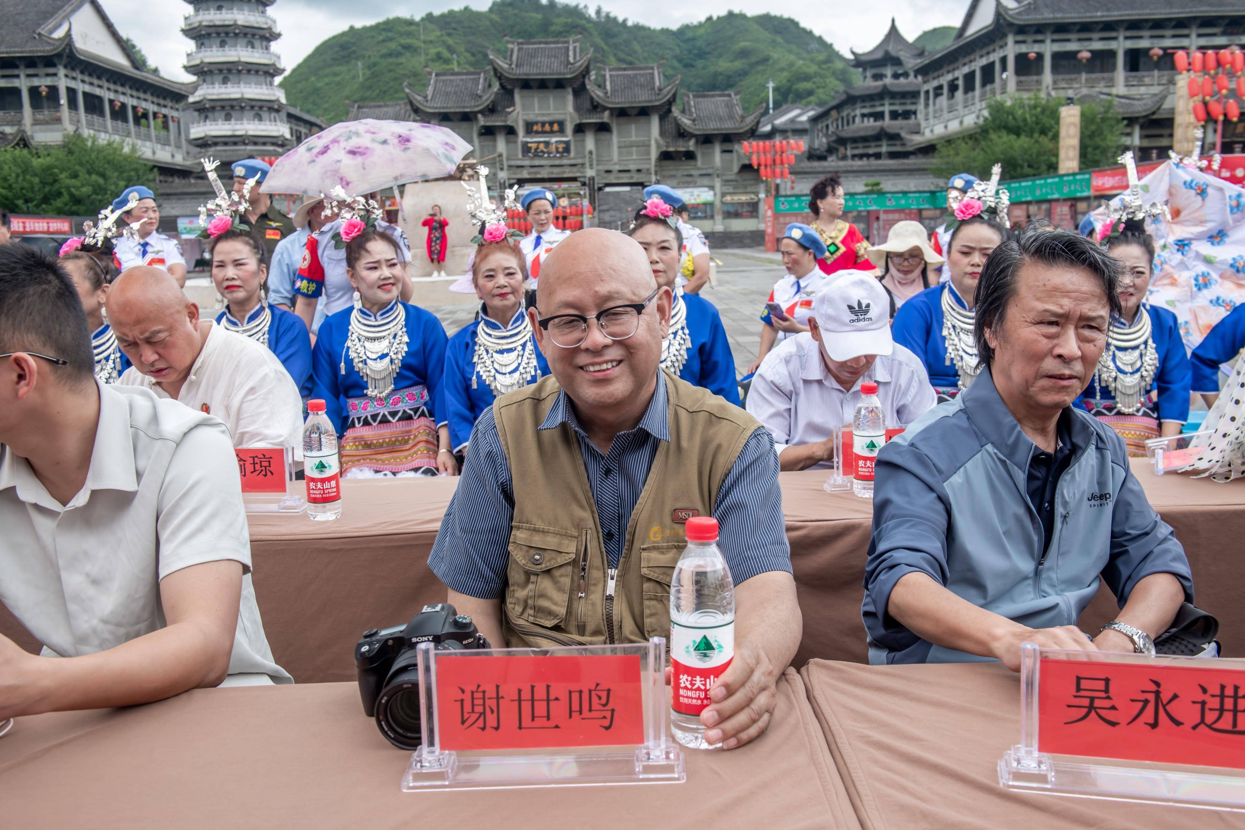 首届民歌好声音超级联赛新闻发布会在贵州举行