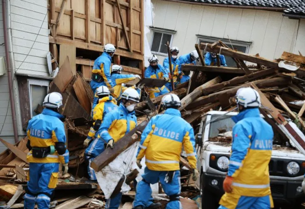 日本地震,5天后,解救,90岁老妇,Leo专属